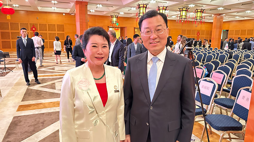 “感知中國(guó)—中美民間友好音樂(lè)故事會(huì)”在中國(guó)駐美大使館成功舉辦